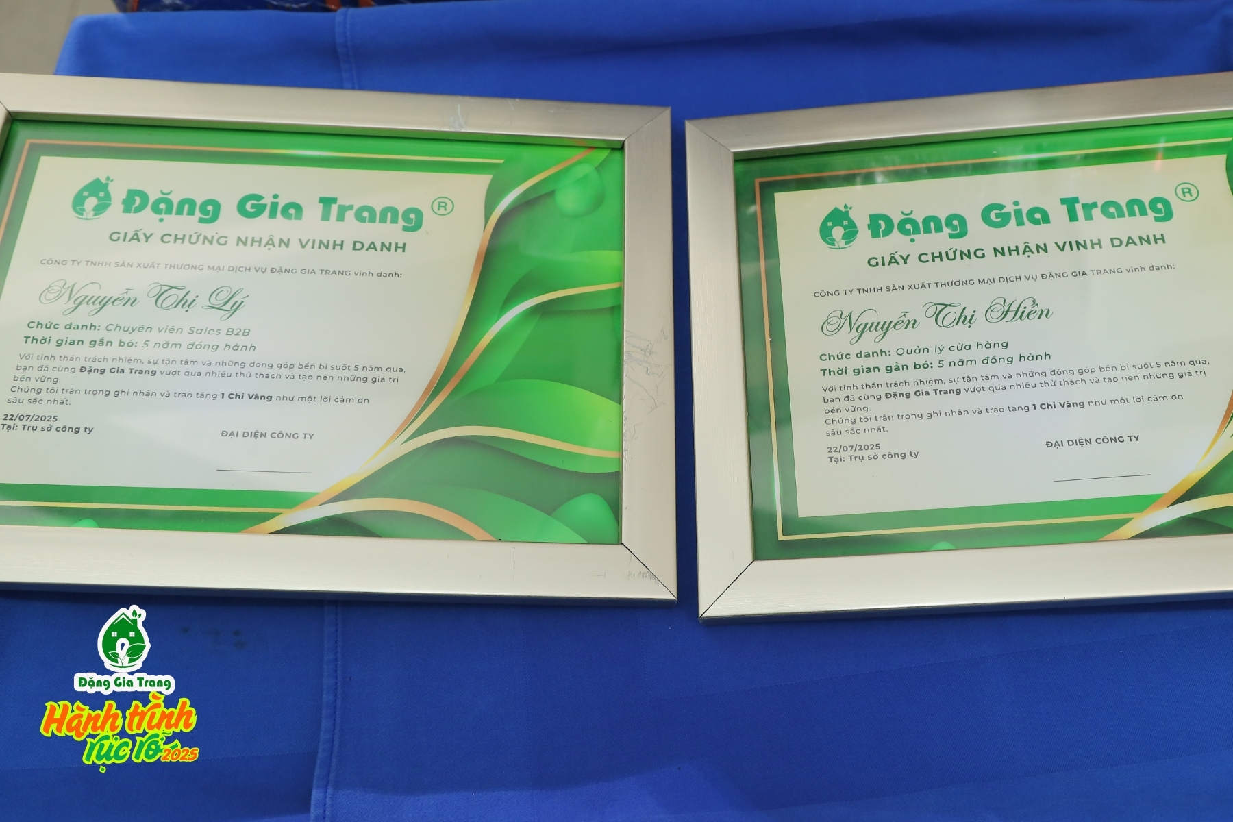 Giấy chứng nhận vinh danh đầy giá trị